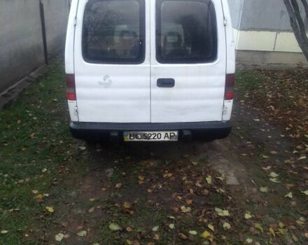 Білий Опель Комбо вант.-пас., об'ємом двигуна 1.4 л та пробігом 379 тис. км за 600 $, фото 5 на Automoto.ua