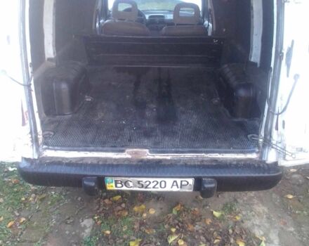 Білий Опель Комбо вант.-пас., об'ємом двигуна 1.4 л та пробігом 379 тис. км за 600 $, фото 9 на Automoto.ua