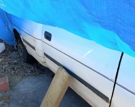 Белый Опель Комбо груз.-пасс., объемом двигателя 1.7 л и пробегом 1000 тыс. км за 1800 $, фото 8 на Automoto.ua