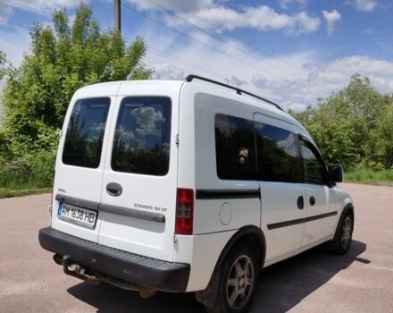 Білий Опель Комбо вант.-пас., об'ємом двигуна 1.7 л та пробігом 190 тис. км за 3800 $, фото 2 на Automoto.ua