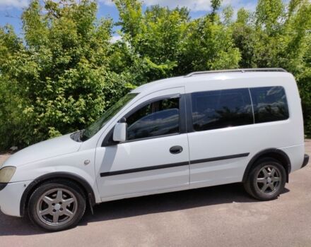 Білий Опель Комбо вант.-пас., об'ємом двигуна 1.7 л та пробігом 190 тис. км за 3800 $, фото 4 на Automoto.ua