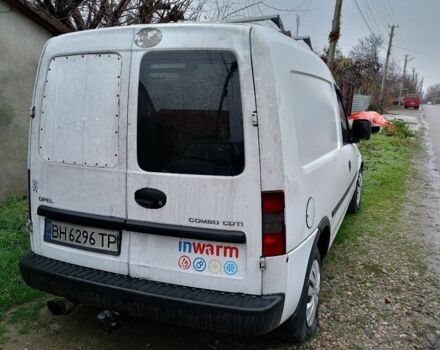 Белый Опель Комбо груз.-пасс., объемом двигателя 1.2 л и пробегом 300 тыс. км за 2500 $, фото 2 на Automoto.ua