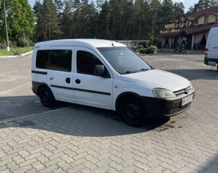 Білий Опель Комбо вант.-пас., об'ємом двигуна 1.2 л та пробігом 310 тис. км за 4300 $, фото 1 на Automoto.ua