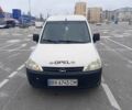 Белый Опель Комбо груз.-пасс., объемом двигателя 1.2 л и пробегом 300 тыс. км за 3000 $, фото 2 на Automoto.ua