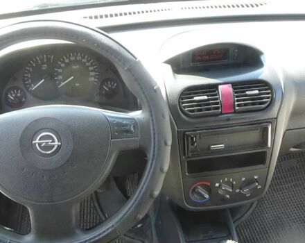 Білий Опель Комбо вант.-пас., об'ємом двигуна 1.4 л та пробігом 250 тис. км за 2600 $, фото 7 на Automoto.ua