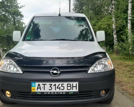 Белый Опель Комбо груз.-пасс., объемом двигателя 1.7 л и пробегом 193 тыс. км за 5500 $, фото 6 на Automoto.ua
