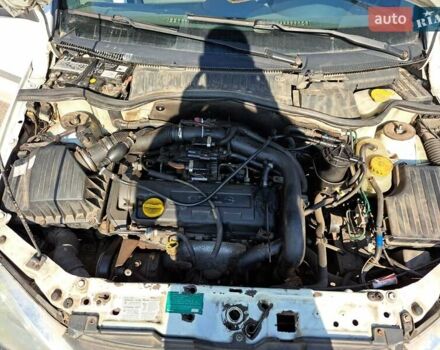 Білий Опель Комбо вант.-пас., об'ємом двигуна 1.69 л та пробігом 553 тис. км за 4500 $, фото 7 на Automoto.ua