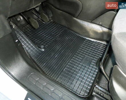 Белый Опель Комбо груз.-пасс., объемом двигателя 1.3 л и пробегом 171 тыс. км за 10500 $, фото 41 на Automoto.ua