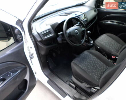 Белый Опель Комбо груз.-пасс., объемом двигателя 1.3 л и пробегом 171 тыс. км за 10500 $, фото 16 на Automoto.ua