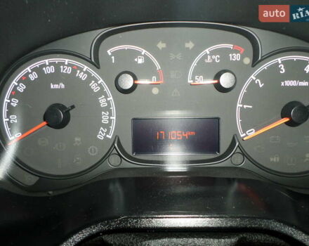 Белый Опель Комбо груз.-пасс., объемом двигателя 1.3 л и пробегом 171 тыс. км за 10500 $, фото 29 на Automoto.ua