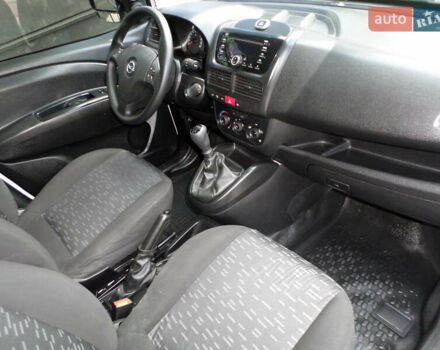 Белый Опель Комбо груз.-пасс., объемом двигателя 1.3 л и пробегом 171 тыс. км за 10500 $, фото 19 на Automoto.ua