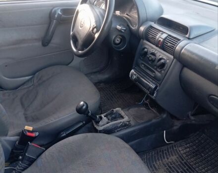 Белый Опель Комбо груз.-пасс., объемом двигателя 0 л и пробегом 999 тыс. км за 900 $, фото 5 на Automoto.ua