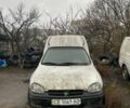 Білий Опель Комбо вант.-пас., об'ємом двигуна 0 л та пробігом 1000 тис. км за 1000 $, фото 1 на Automoto.ua
