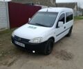 Белый Опель Комбо груз.-пасс., объемом двигателя 1.7 л и пробегом 370 тыс. км за 3600 $, фото 1 на Automoto.ua