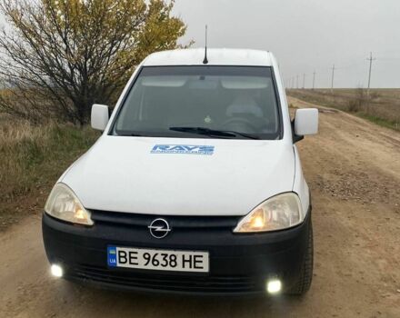Белый Опель Комбо груз.-пасс., объемом двигателя 1.7 л и пробегом 370 тыс. км за 3600 $, фото 5 на Automoto.ua