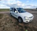 Білий Опель Комбо вант.-пас., об'ємом двигуна 1.2 л та пробігом 325 тис. км за 3799 $, фото 2 на Automoto.ua