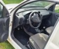 Белый Опель Комбо груз.-пасс., объемом двигателя 1.2 л и пробегом 170 тыс. км за 2800 $, фото 8 на Automoto.ua