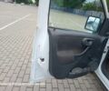 Белый Опель Комбо груз.-пасс., объемом двигателя 1.2 л и пробегом 250 тыс. км за 2220 $, фото 4 на Automoto.ua