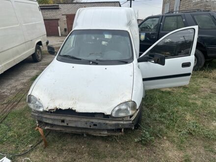 Опель Комбо груз.-пасс. 1995 в Кривом Роге на Automoto.ua Белый Опель Комбо груз.-пасс., объемом двигателя 1.9 л и пробегом 200 тыс. км за 288 $, фото 1 на Automoto.ua