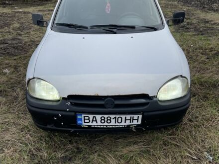 Белый Опель Комбо груз.-пасс., объемом двигателя 1.4 л и пробегом 383 тыс. км за 1300 $, фото 1 на Automoto.ua