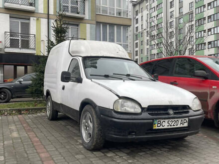 Белый Опель Комбо груз.-пасс., объемом двигателя 0 л и пробегом 250 тыс. км за 700 $, фото 1 на Automoto.ua