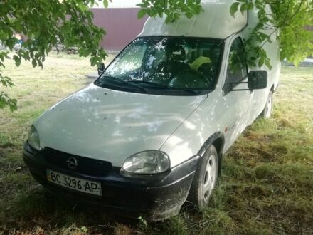 Білий Опель Комбо вант.-пас., об'ємом двигуна 1.69 л та пробігом 420 тис. км за 1650 $, фото 1 на Automoto.ua