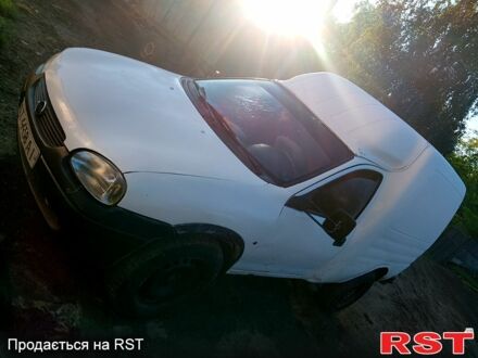 Белый Опель Комбо груз.-пасс., объемом двигателя 1.6 л и пробегом 2000 тыс. км за 1000 $, фото 1 на Automoto.ua