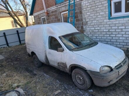 Білий Опель Комбо вант.-пас., об'ємом двигуна 0 л та пробігом 300 тис. км за 399 $, фото 1 на Automoto.ua