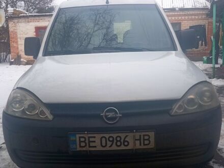 Білий Опель Комбо вант.-пас., об'ємом двигуна 1.7 л та пробігом 0 тис. км за 2500 $, фото 1 на Automoto.ua