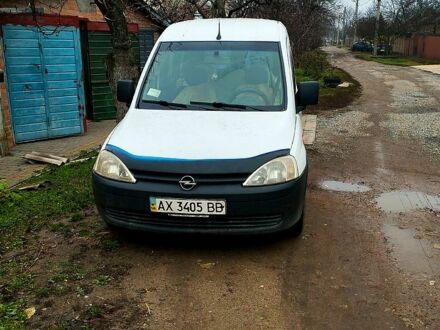 Белый Опель Комбо груз.-пасс., объемом двигателя 1.7 л и пробегом 447 тыс. км за 3000 $, фото 1 на Automoto.ua
