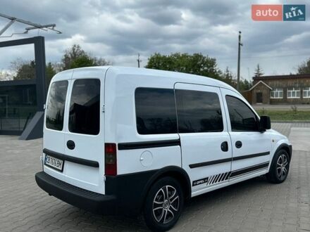 Білий Опель Комбо вант.-пас., об'ємом двигуна 1.69 л та пробігом 350 тис. км за 3650 $, фото 1 на Automoto.ua