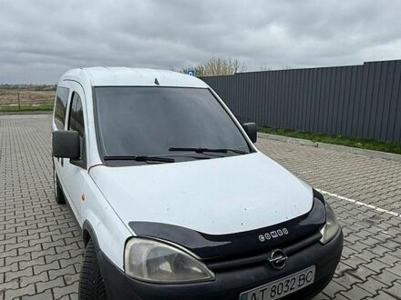 Білий Опель Комбо вант.-пас., об'ємом двигуна 1.69 л та пробігом 250 тис. км за 2499 $, фото 1 на Automoto.ua