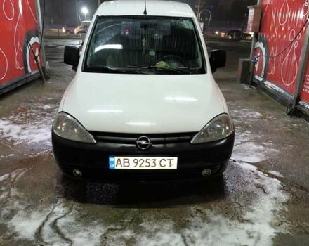 Белый Опель Комбо груз.-пасс., объемом двигателя 1.69 л и пробегом 475 тыс. км за 3500 $, фото 1 на Automoto.ua