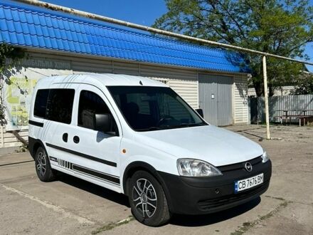 Білий Опель Комбо вант.-пас., об'ємом двигуна 1.7 л та пробігом 350 тис. км за 3000 $, фото 1 на Automoto.ua