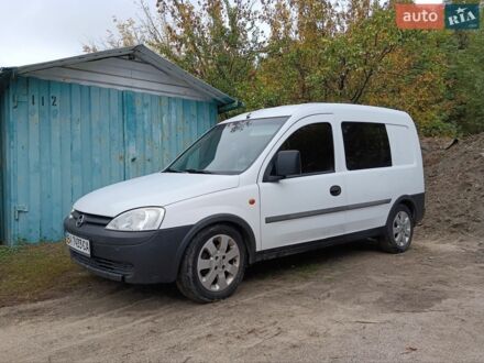 Білий Опель Комбо вант.-пас., об'ємом двигуна 1.7 л та пробігом 270 тис. км за 2950 $, фото 1 на Automoto.ua