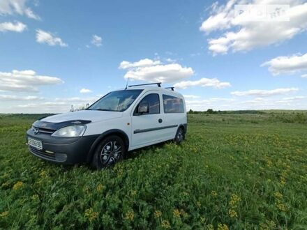 Білий Опель Комбо вант.-пас., об'ємом двигуна 1.69 л та пробігом 299 тис. км за 3300 $, фото 1 на Automoto.ua