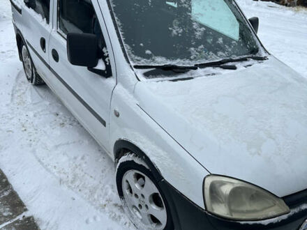 Белый Опель Комбо груз.-пасс., объемом двигателя 1.69 л и пробегом 302 тыс. км за 2700 $, фото 1 на Automoto.ua