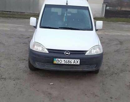 Білий Опель Комбо вант.-пас., об'ємом двигуна 1.69 л та пробігом 408 тис. км за 3300 $, фото 1 на Automoto.ua