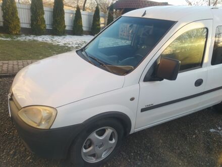 Білий Опель Комбо вант.-пас., об'ємом двигуна 1.6 л та пробігом 385 тис. км за 3300 $, фото 1 на Automoto.ua
