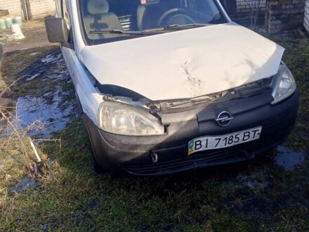 Білий Опель Комбо вант.-пас., об'ємом двигуна 1.69 л та пробігом 375 тис. км за 2250 $, фото 1 на Automoto.ua