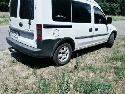 Білий Опель Комбо вант.-пас., об'ємом двигуна 1.7 л та пробігом 377 тис. км за 3650 $, фото 1 на Automoto.ua