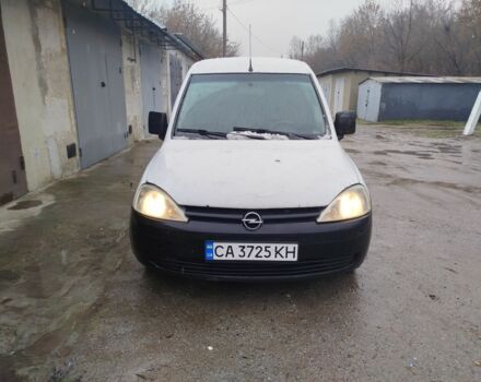 Белый Опель Комбо груз.-пасс., объемом двигателя 1.7 л и пробегом 220 тыс. км за 2300 $, фото 1 на Automoto.ua