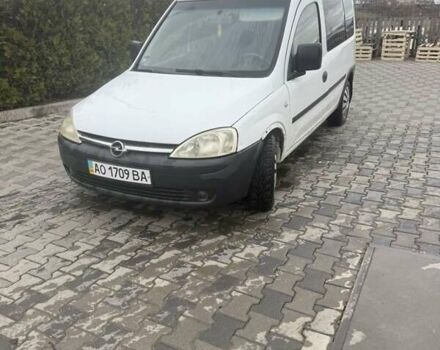 Белый Опель Комбо груз.-пасс., объемом двигателя 1.3 л и пробегом 267 тыс. км за 2700 $, фото 1 на Automoto.ua