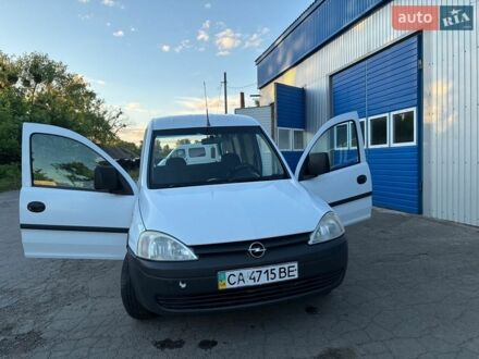 Білий Опель Комбо вант.-пас., об'ємом двигуна 1.3 л та пробігом 350 тис. км за 3000 $, фото 1 на Automoto.ua