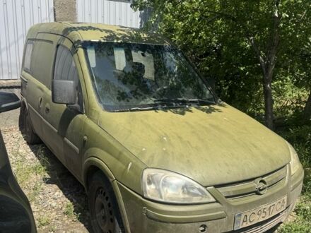Белый Опель Комбо груз.-пасс., объемом двигателя 1.2 л и пробегом 300 тыс. км за 1350 $, фото 1 на Automoto.ua