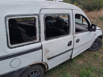 Білий Опель Комбо вант.-пас., об'ємом двигуна 1.3 л та пробігом 500 тис. км за 575 $, фото 1 на Automoto.ua