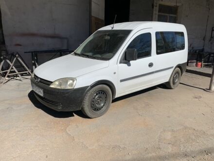 Белый Опель Комбо груз.-пасс., объемом двигателя 1.2 л и пробегом 1 тыс. км за 2600 $, фото 1 на Automoto.ua