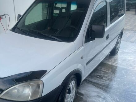 Білий Опель Комбо вант.-пас., об'ємом двигуна 1.69 л та пробігом 250 тис. км за 2550 $, фото 1 на Automoto.ua