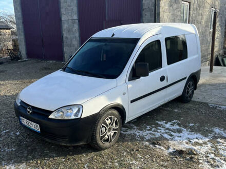 Білий Опель Комбо вант.-пас., об'ємом двигуна 1.3 л та пробігом 300 тис. км за 2750 $, фото 1 на Automoto.ua