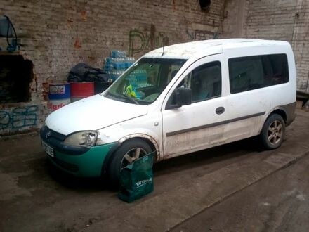 Белый Опель Комбо груз.-пасс., объемом двигателя 1.7 л и пробегом 0 тыс. км за 1750 $, фото 1 на Automoto.ua